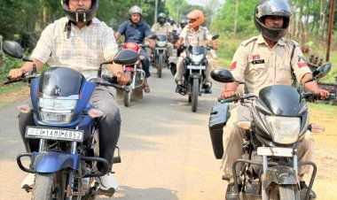 वरिष्ट पुलिस अधीक्षक डा. लाल उमेद सिंह के निर्देशानुसार थाना नारायपुर में हेलमेट जागरूकता बाइक रैली का हुआ आयोजन