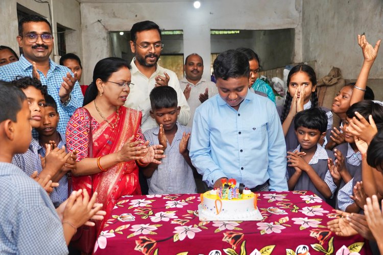 प्रखर के जन्मदिन पर दिव्यांग बच्चों को मिला स्वादिष्ट भोजन और उपहारों की सौगात